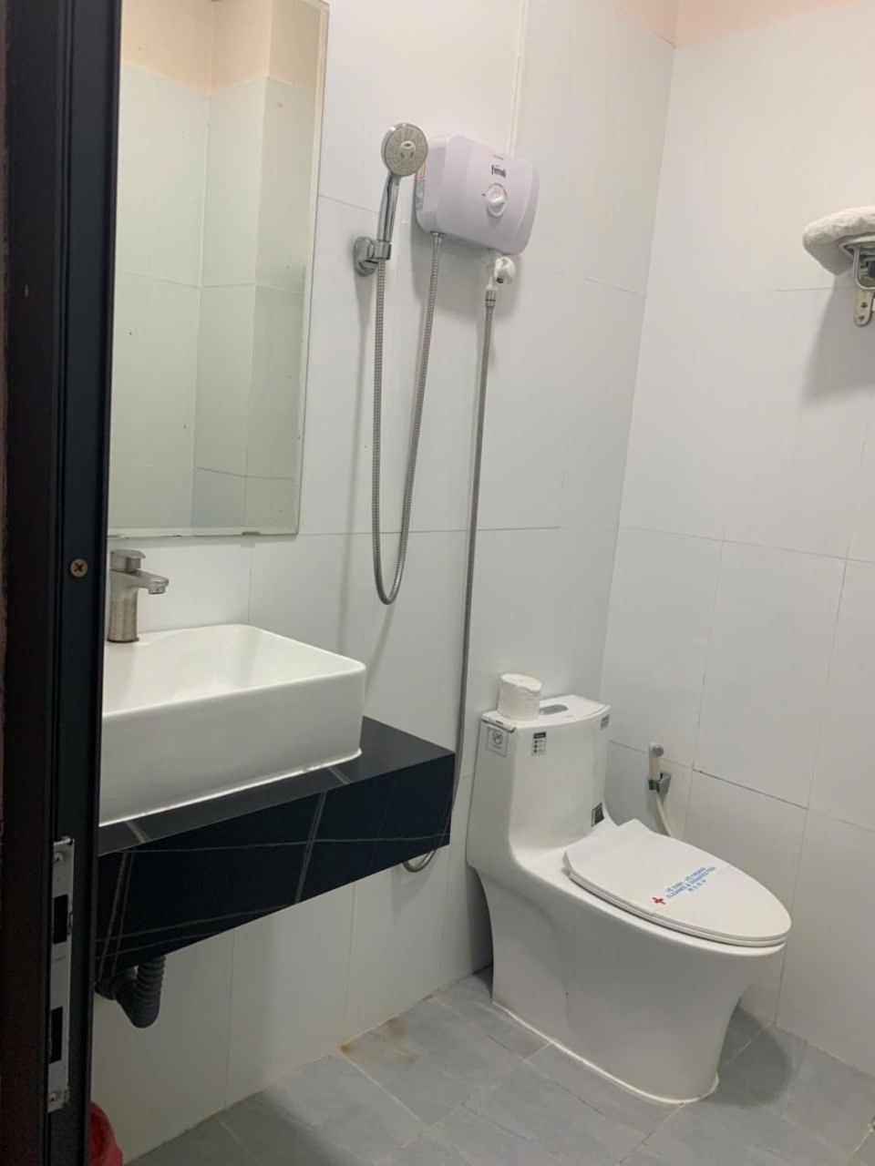 Ha Long Hotel Bandar Ho Chi Minh Luaran gambar