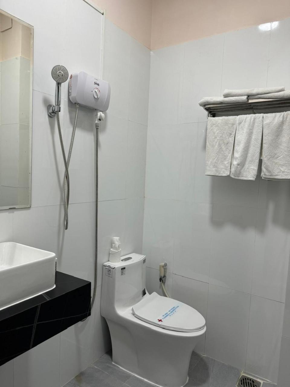 Ha Long Hotel Bandar Ho Chi Minh Luaran gambar